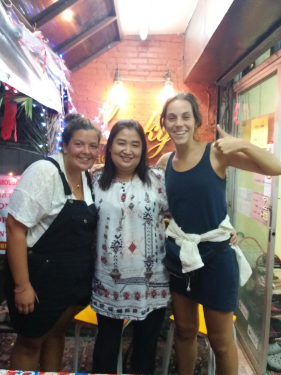 Lucky House Hostel Chiang Mai Exterior foto